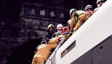 近半世紀以來最重大的太魯閣號意外，再次敲響台灣交通運輸的警鐘。(攝影／蔡哲文)