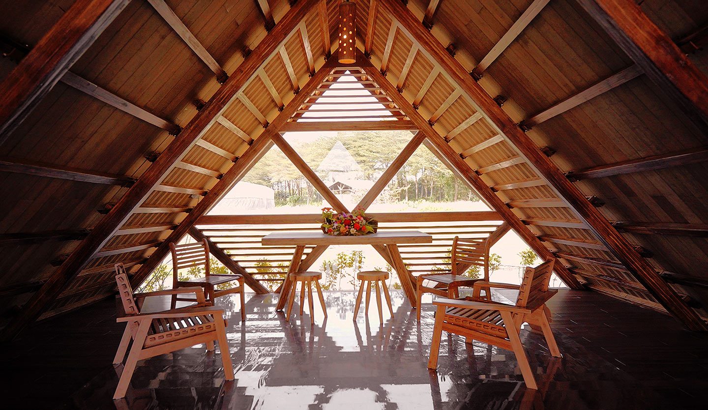 屏東熱帶農業博覽會中以層積竹材蓋建的樣品屋。(圖片提供／元宇)